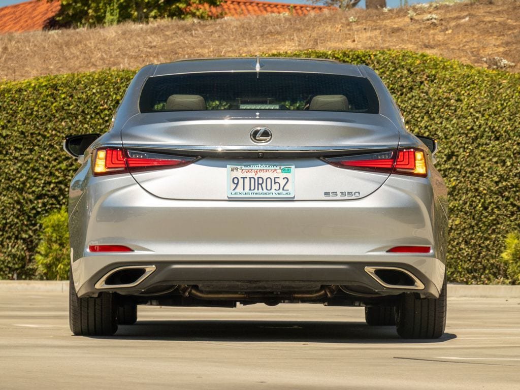 Certified 2025 Lexus ES 350 w/ Accessory Package (Z2) FWD image 11