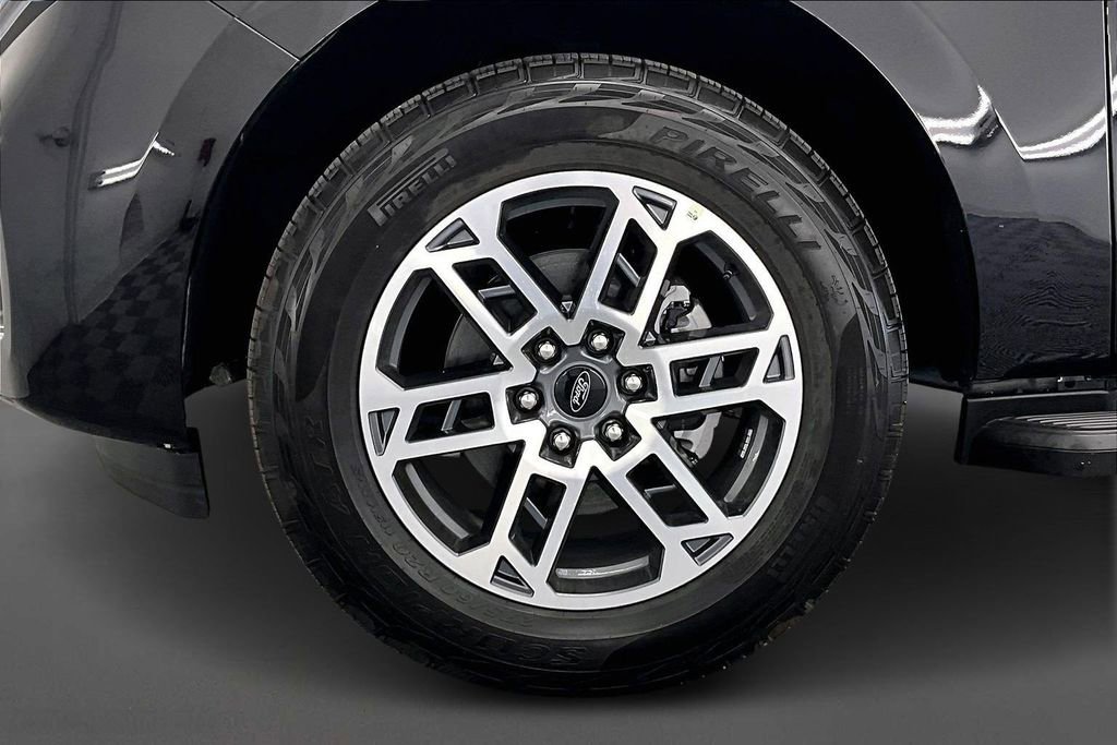 New 2025 Ford Expedition Max Active image 13