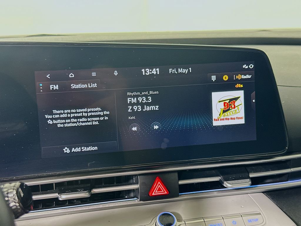 Used 2023 Hyundai Elantra Limited FWD image 28