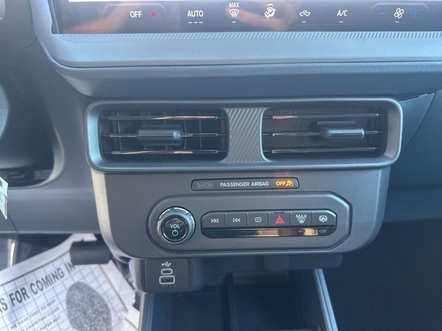 New 2025 Ford Maverick XL image 23