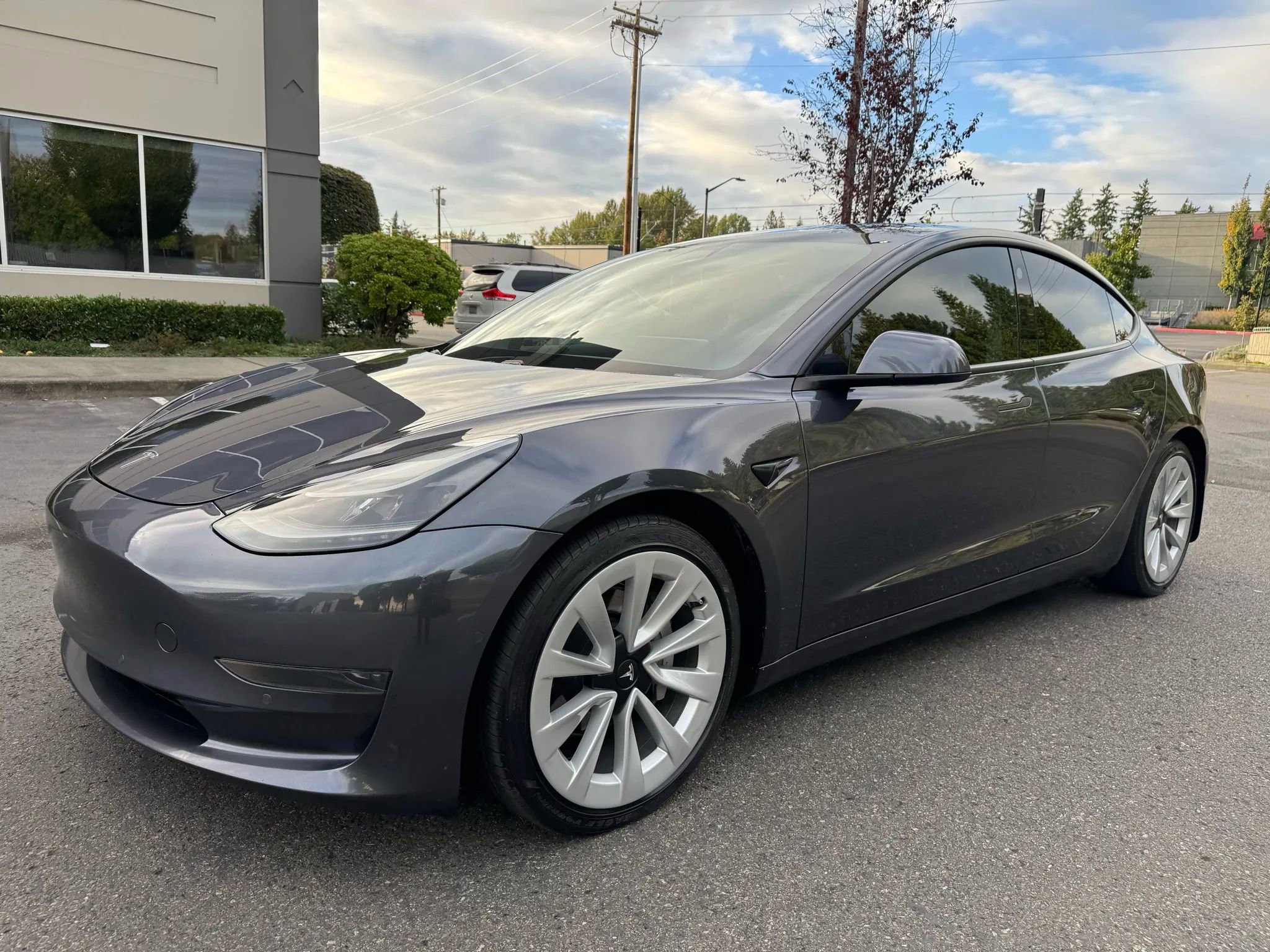 Used 2021 Tesla Model 3 Standard Range image 5