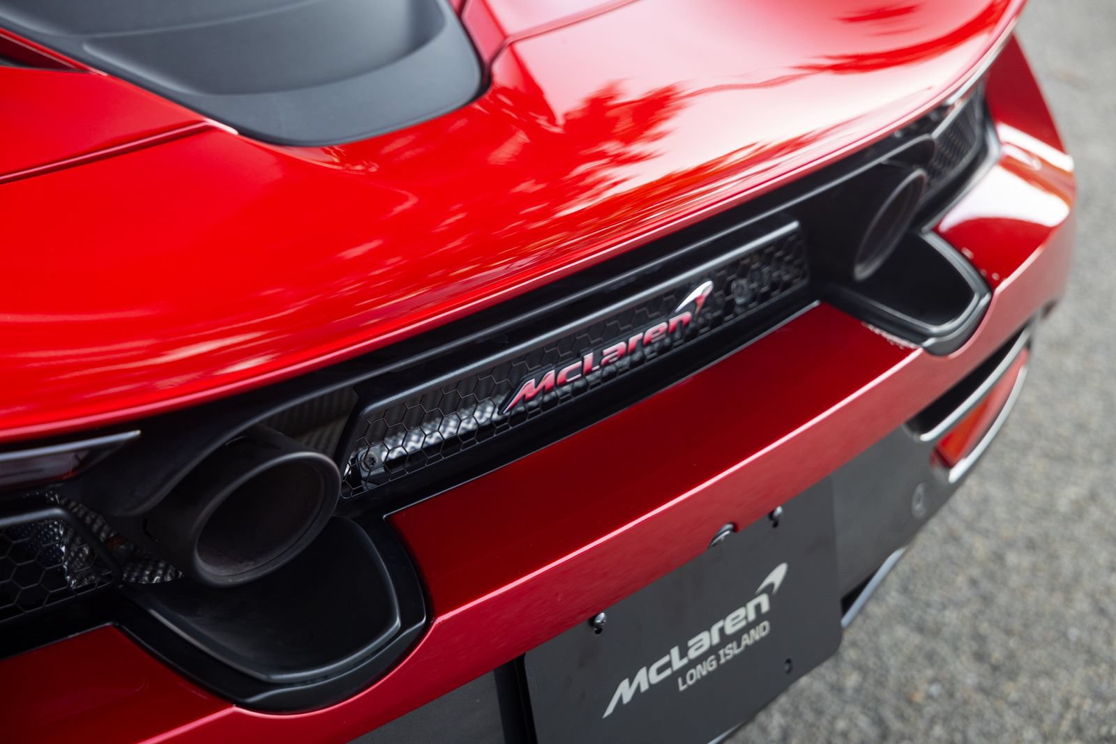 Used 2021 McLaren 720S Performance RWD image 23