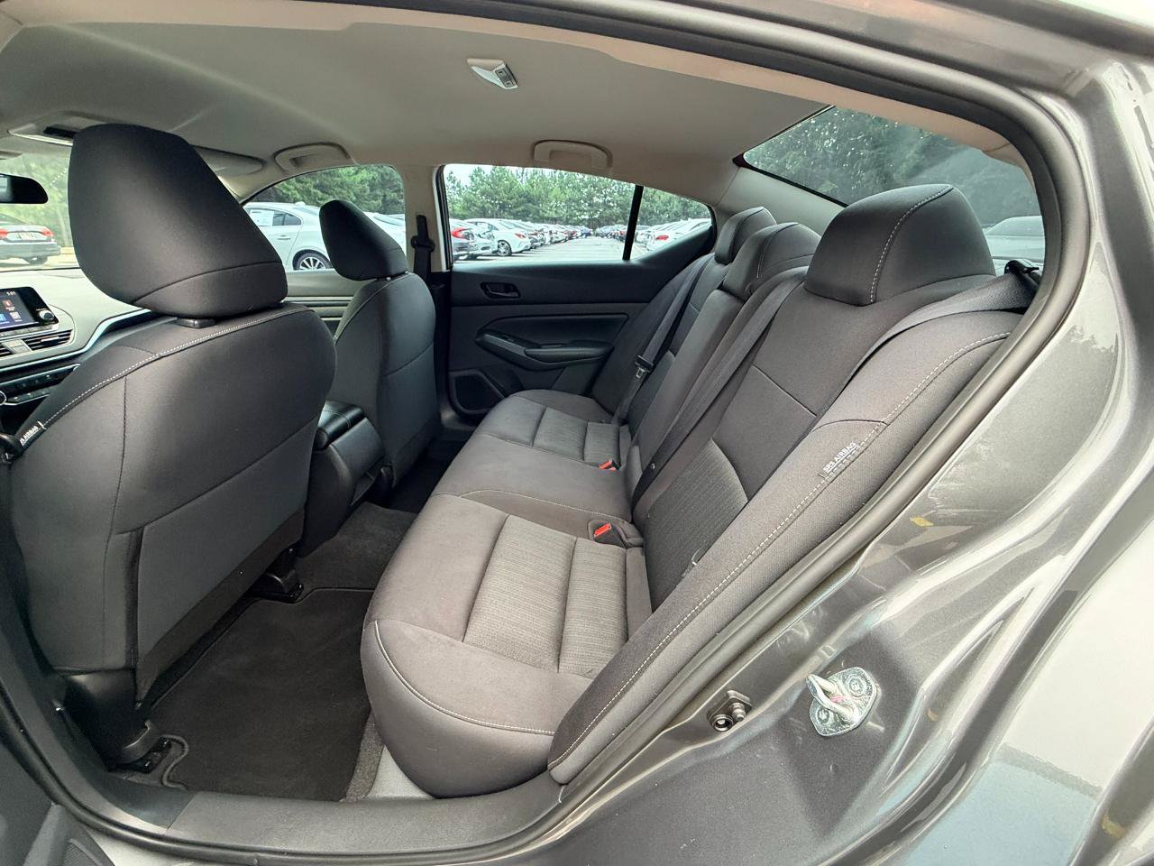 Used 2024 Nissan Altima 2.5 S FWD image 11