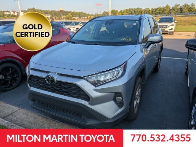 Certified 2021 Toyota RAV4 XLE w/ Convenience Package FWD image 3