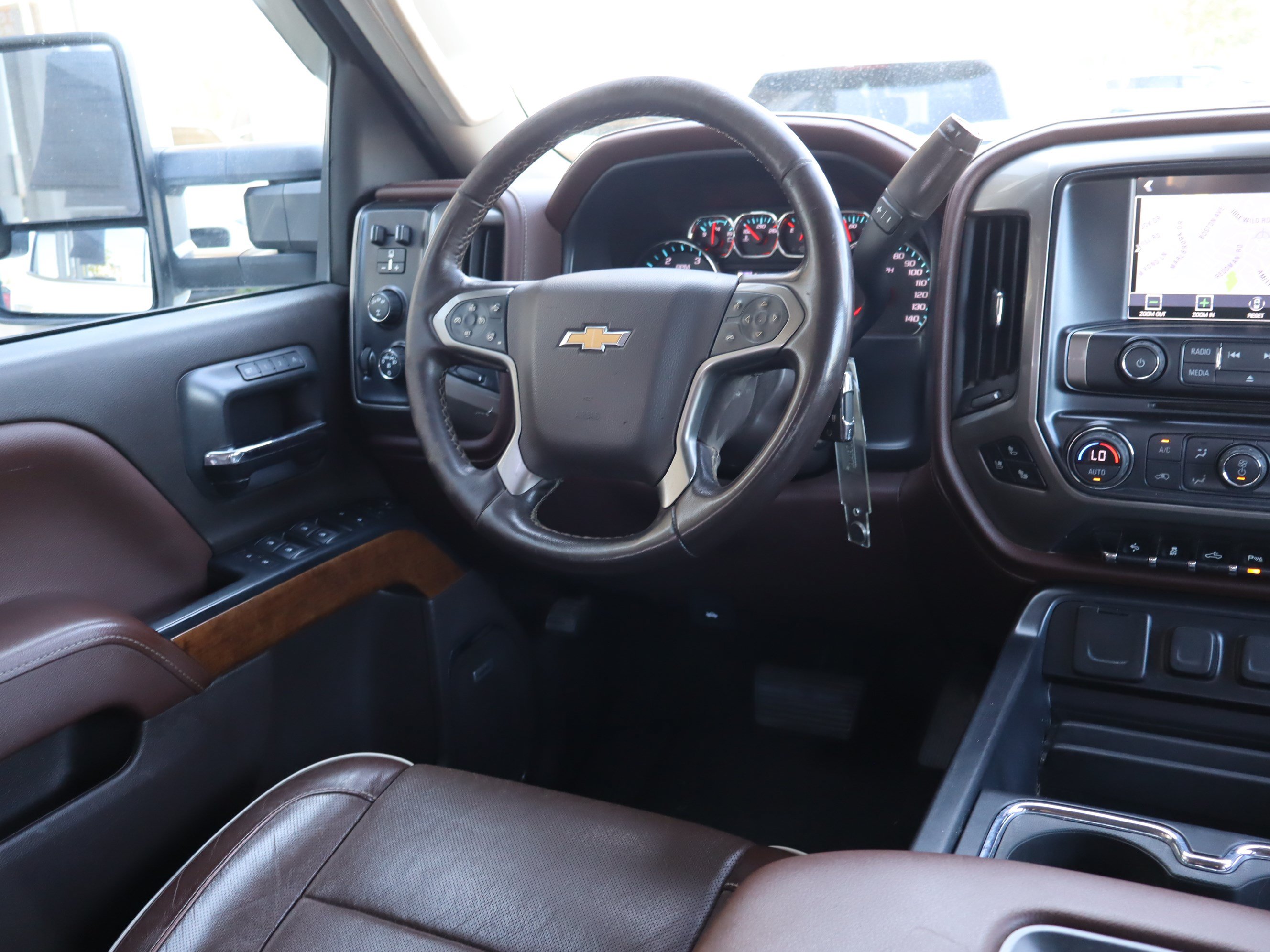Used 2019 Chevrolet Silverado 2500 High Country w/ Duramax Plus Package AWD/4WD image 16