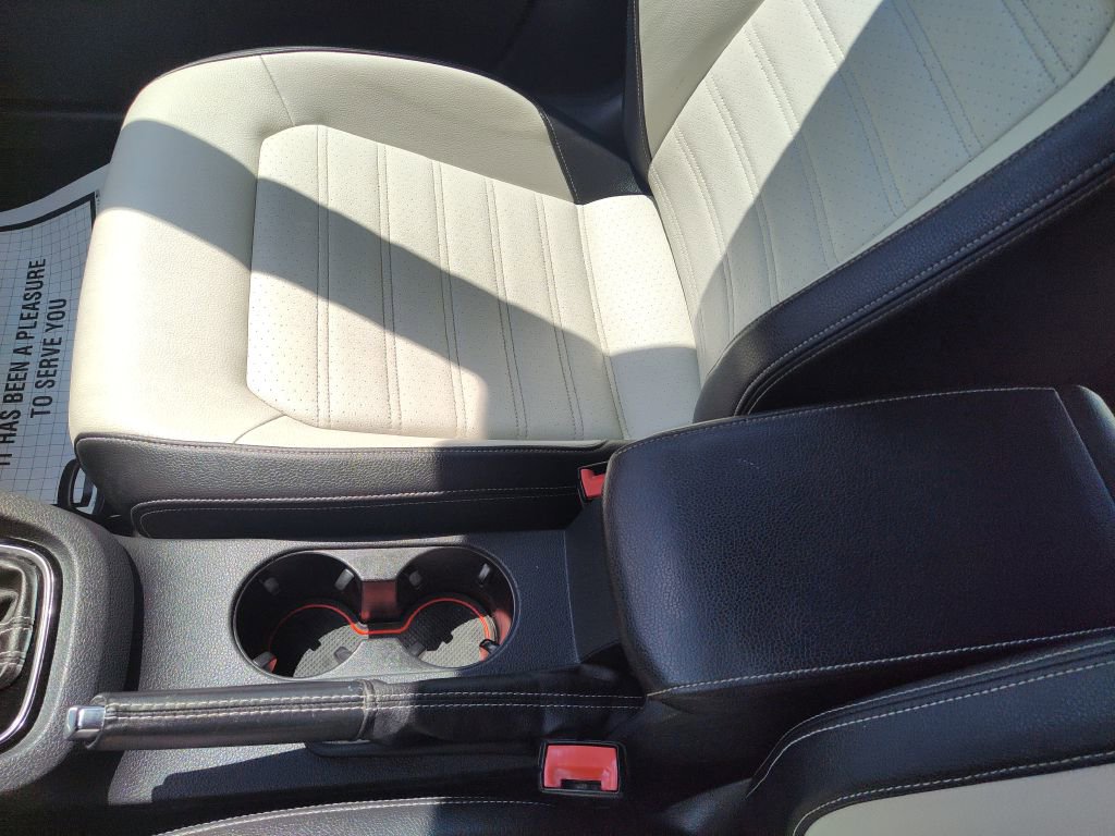 Used 2016 Volkswagen Jetta Sport w/ Lighting Package image 24