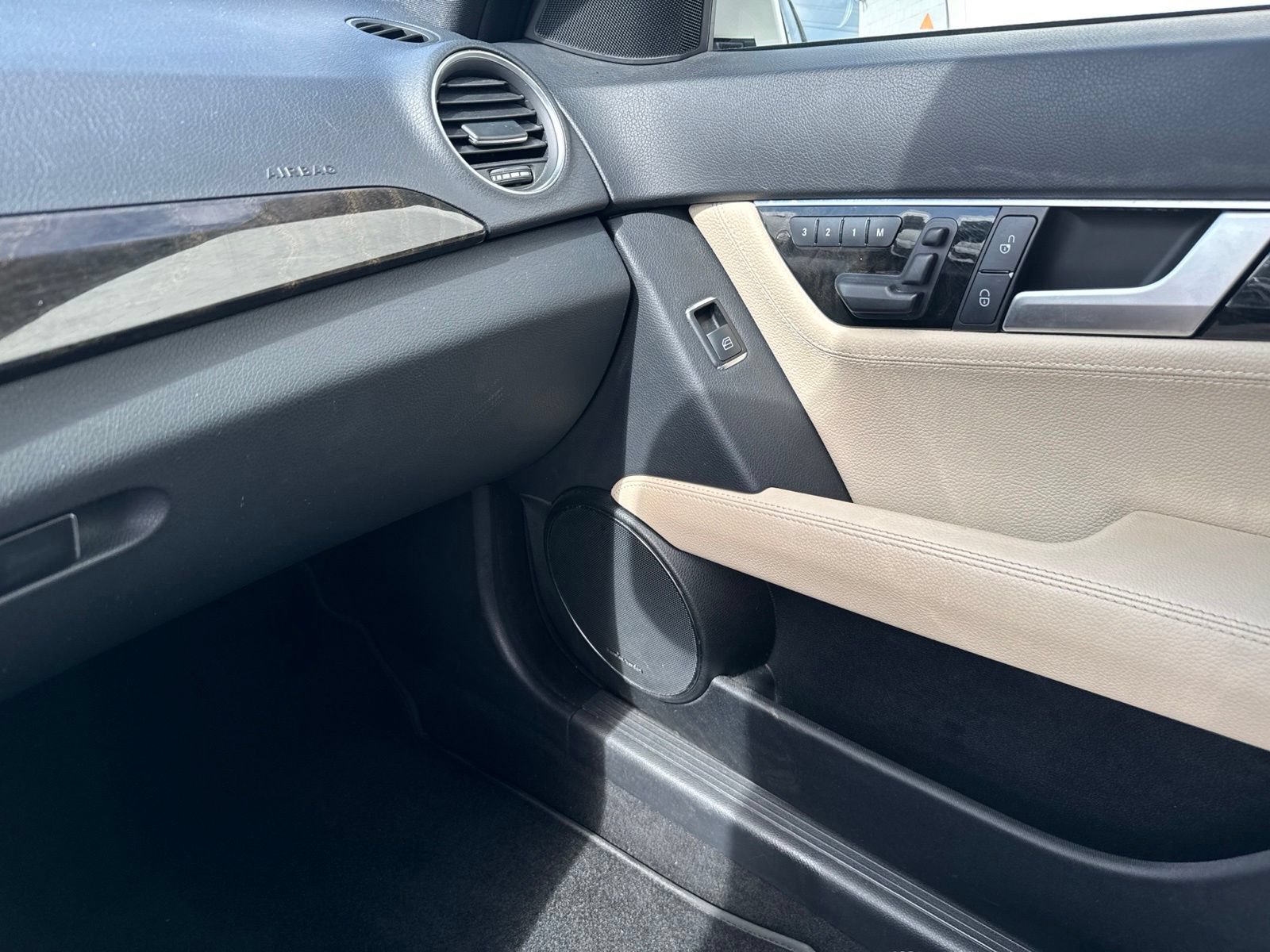 Used 2013 Mercedes-Benz C 350 Sport image 26