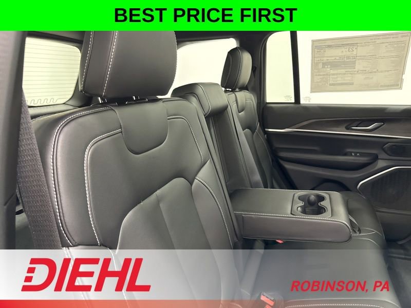 New 2026 Jeep Grand Cherokee Limited image 12