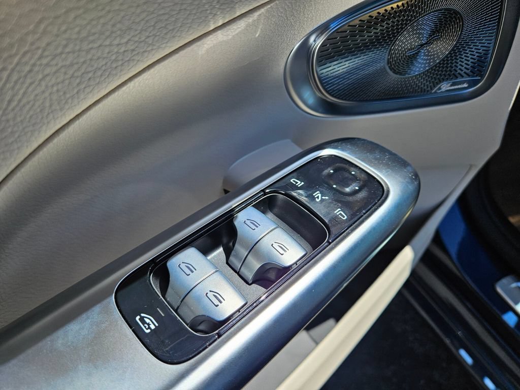 New 2026 Mercedes-Benz C 300 4MATIC Sedan image 15