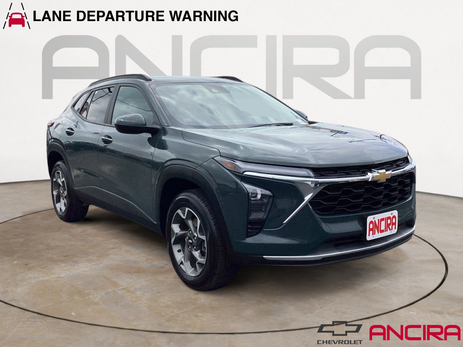 Used 2025 Chevrolet Trax LT FWD image 1