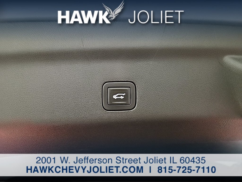 Used 2025 GMC Yukon Denali RWD image 21