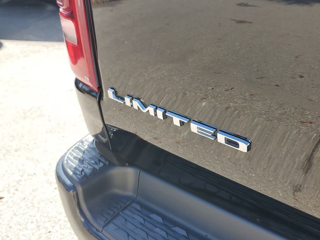 Used 2019 RAM 1500 Limited image 28