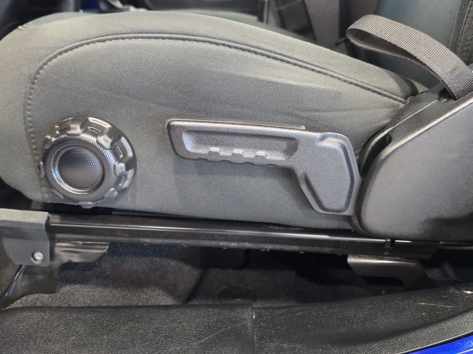 Used 2020 Jeep Wrangler Sport AWD/4WD image 15