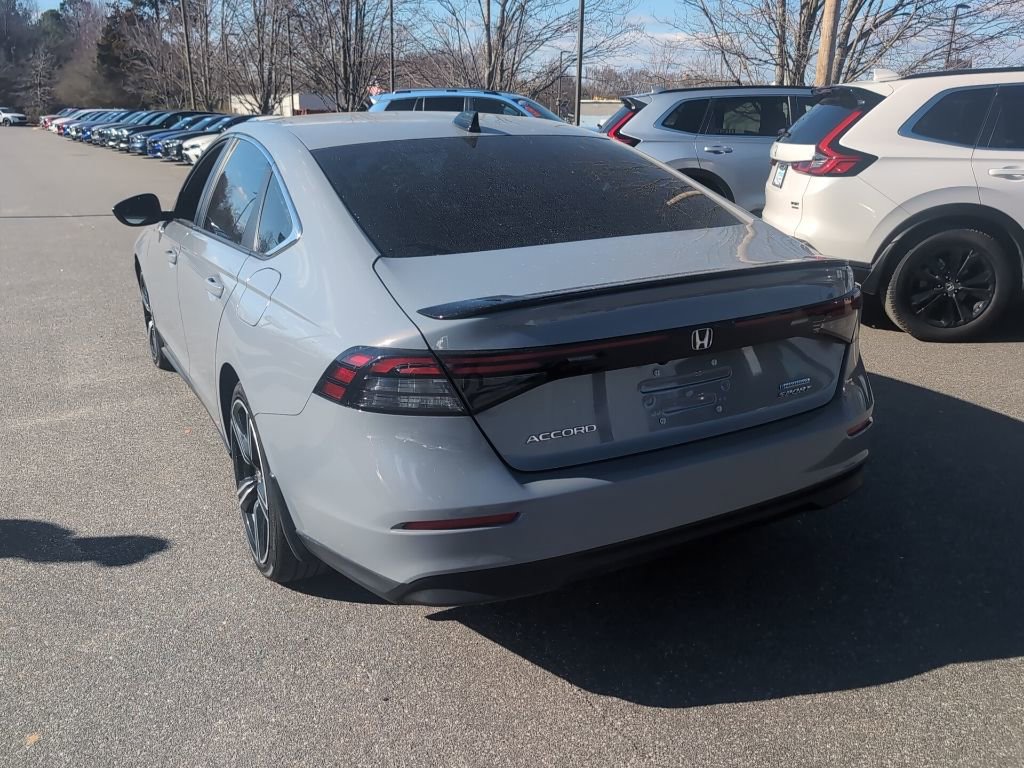 Used 2023 Honda Accord Sport image 6