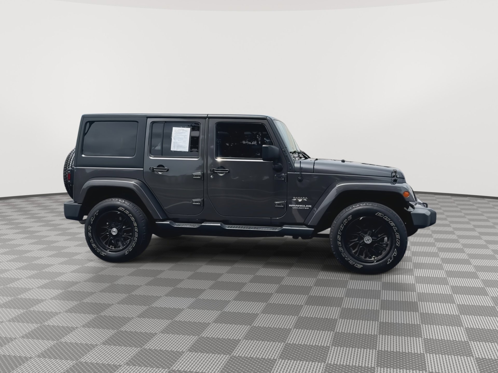 Used 2017 Jeep Wrangler Unlimited Sahara w/ Connectivity Group AWD/4WD video 2