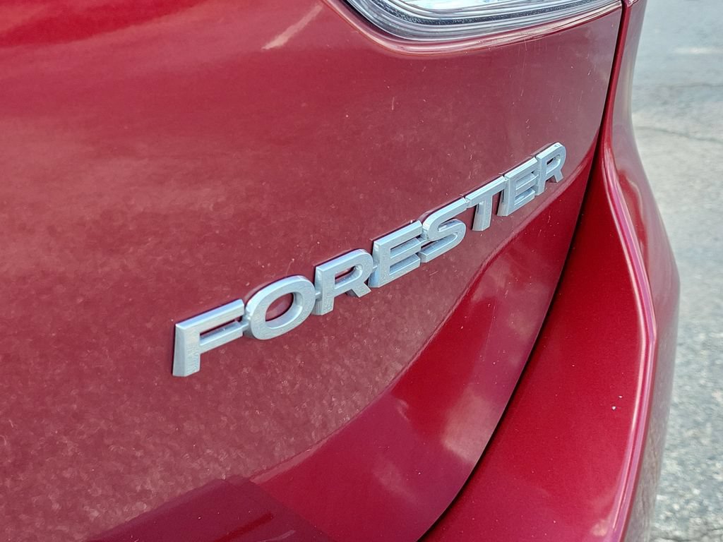 Certified 2022 Subaru Forester Premium AWD/4WD image 6