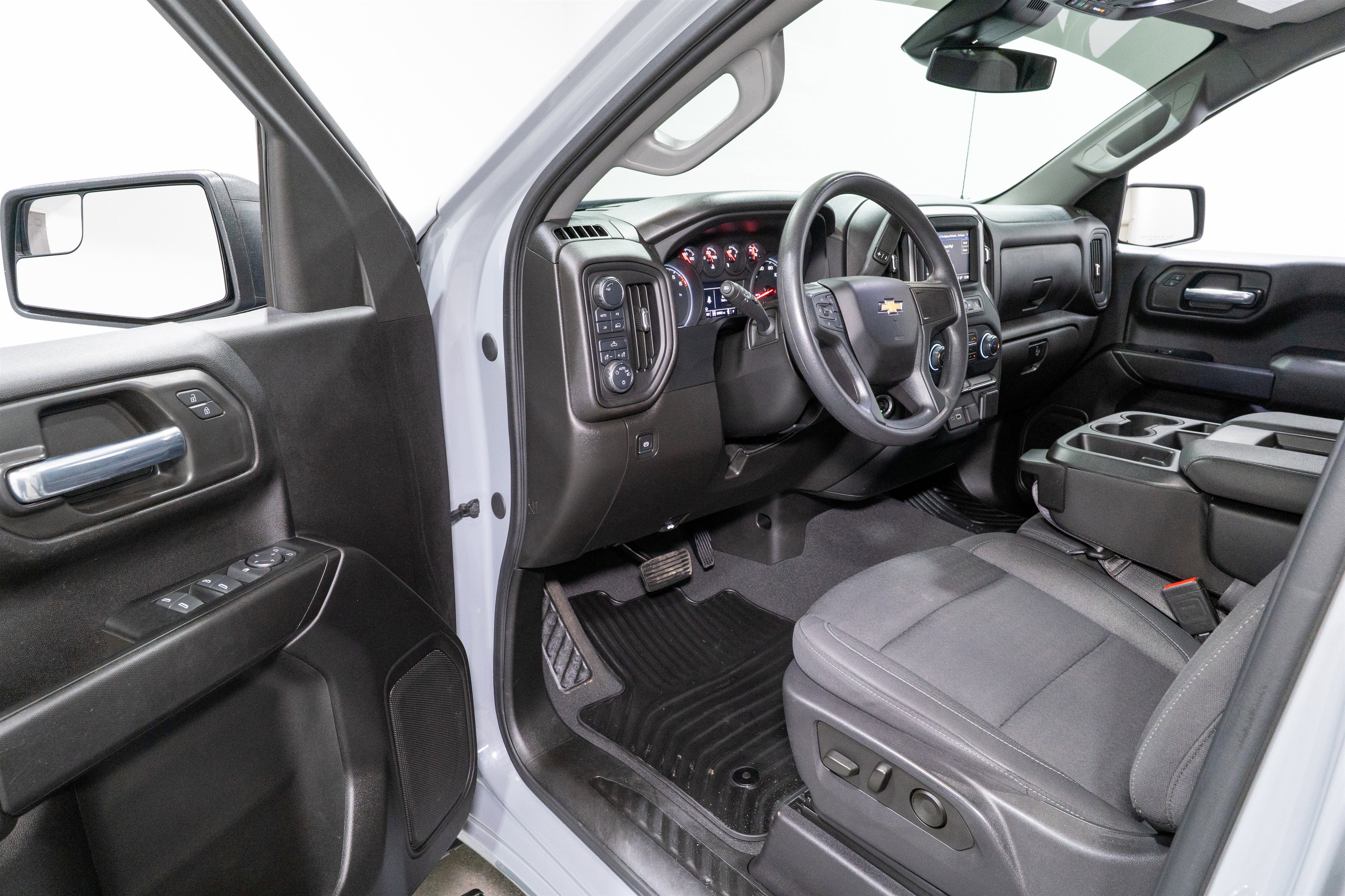 Used 2024 Chevrolet Silverado 1500 Custom image 13