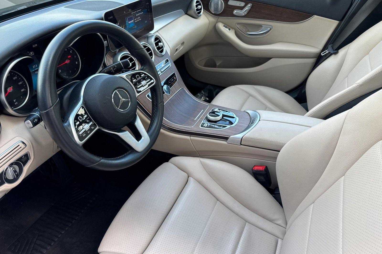 Used 2019 Mercedes-Benz C 300 Sedan image 4