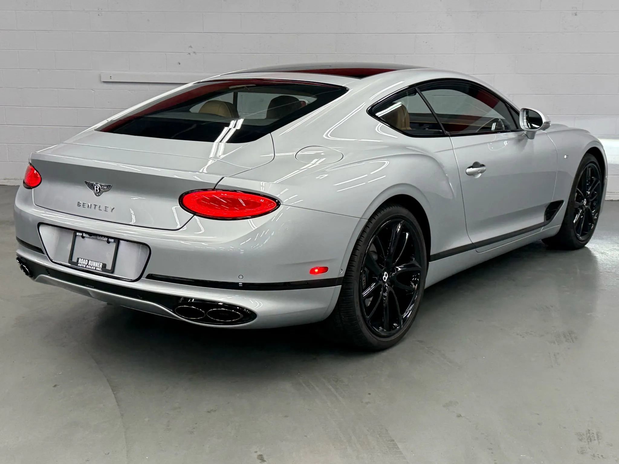 Used 2022 Bentley Continental GT image 18