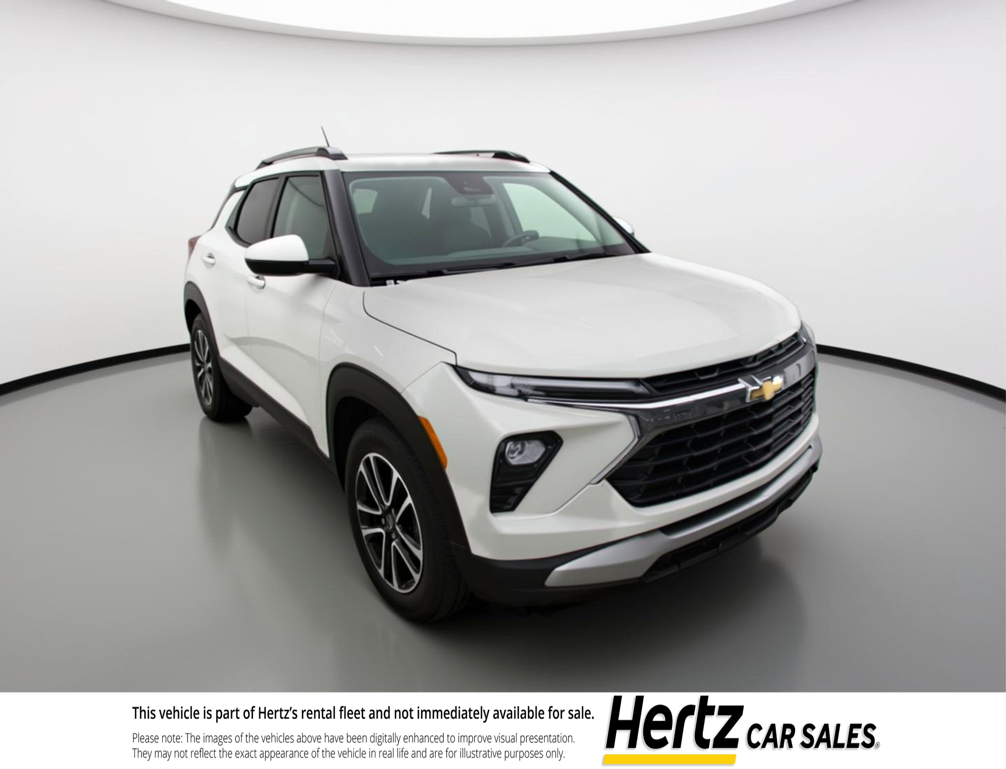 Used 2025 Chevrolet TrailBlazer LT FWD image 1