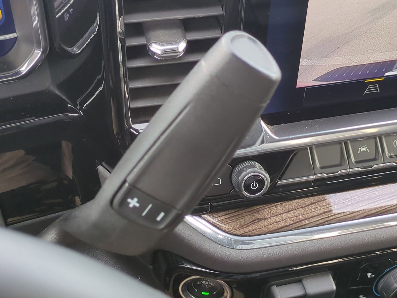 Certified 2024 Chevrolet Silverado 1500 RST AWD/4WD image 16