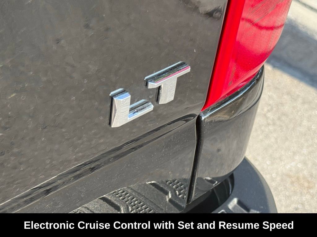 Used 2025 Chevrolet Silverado 2500 LT image 37