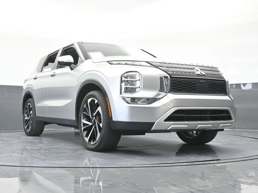 Used 2024 Mitsubishi Outlander SE image 74