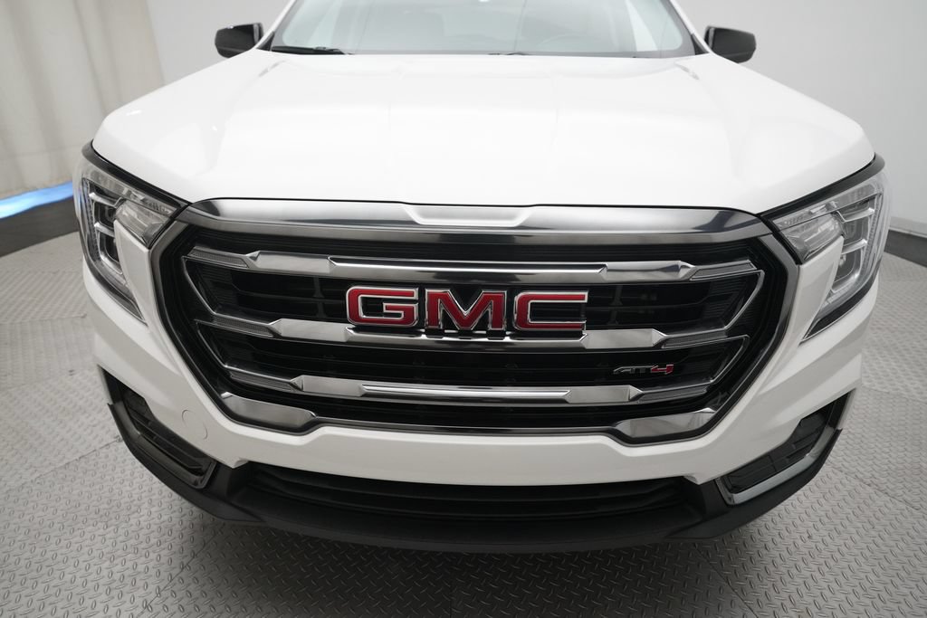 Used 2024 GMC Terrain AT4 AWD/4WD image 22