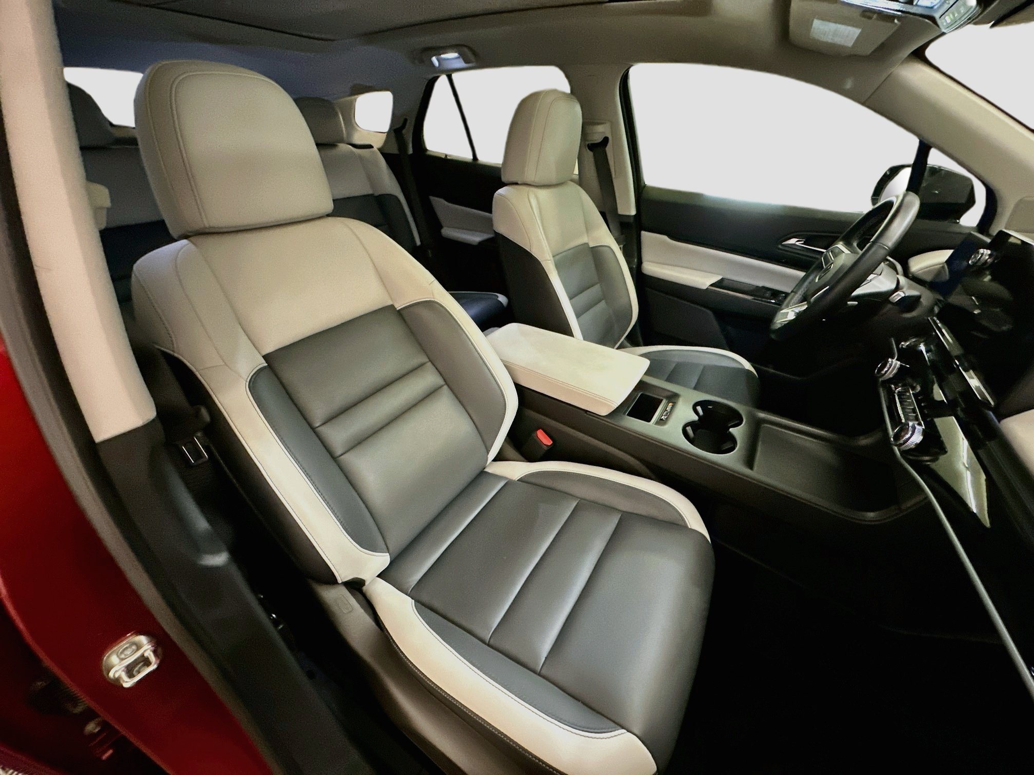 Used 2024 Honda Prologue Touring image 34