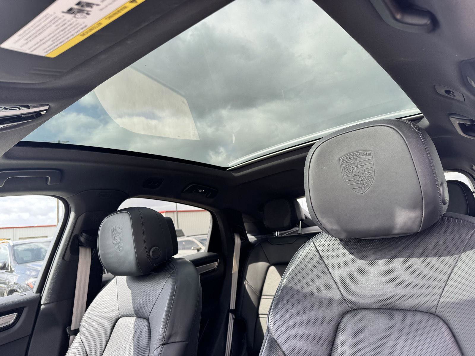 Used 2022 Porsche Cayenne S Platinum image 15