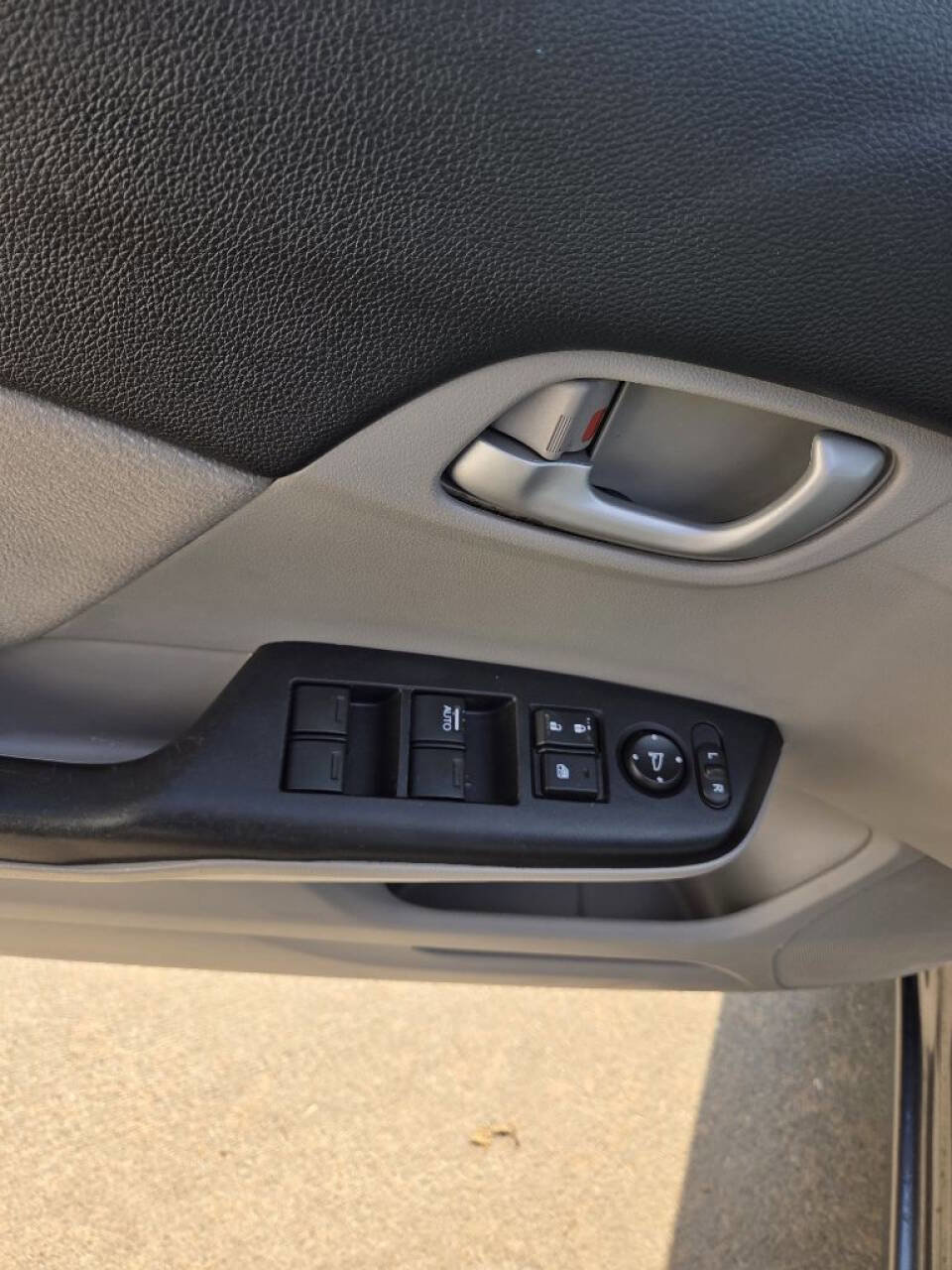 Used 2013 Honda Civic LX image 12