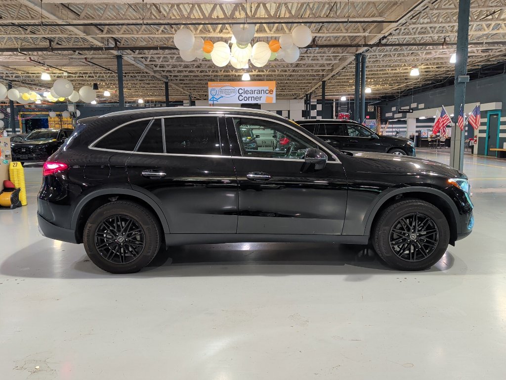Used 2023 Mercedes-Benz GLC 300 4MATIC image 8