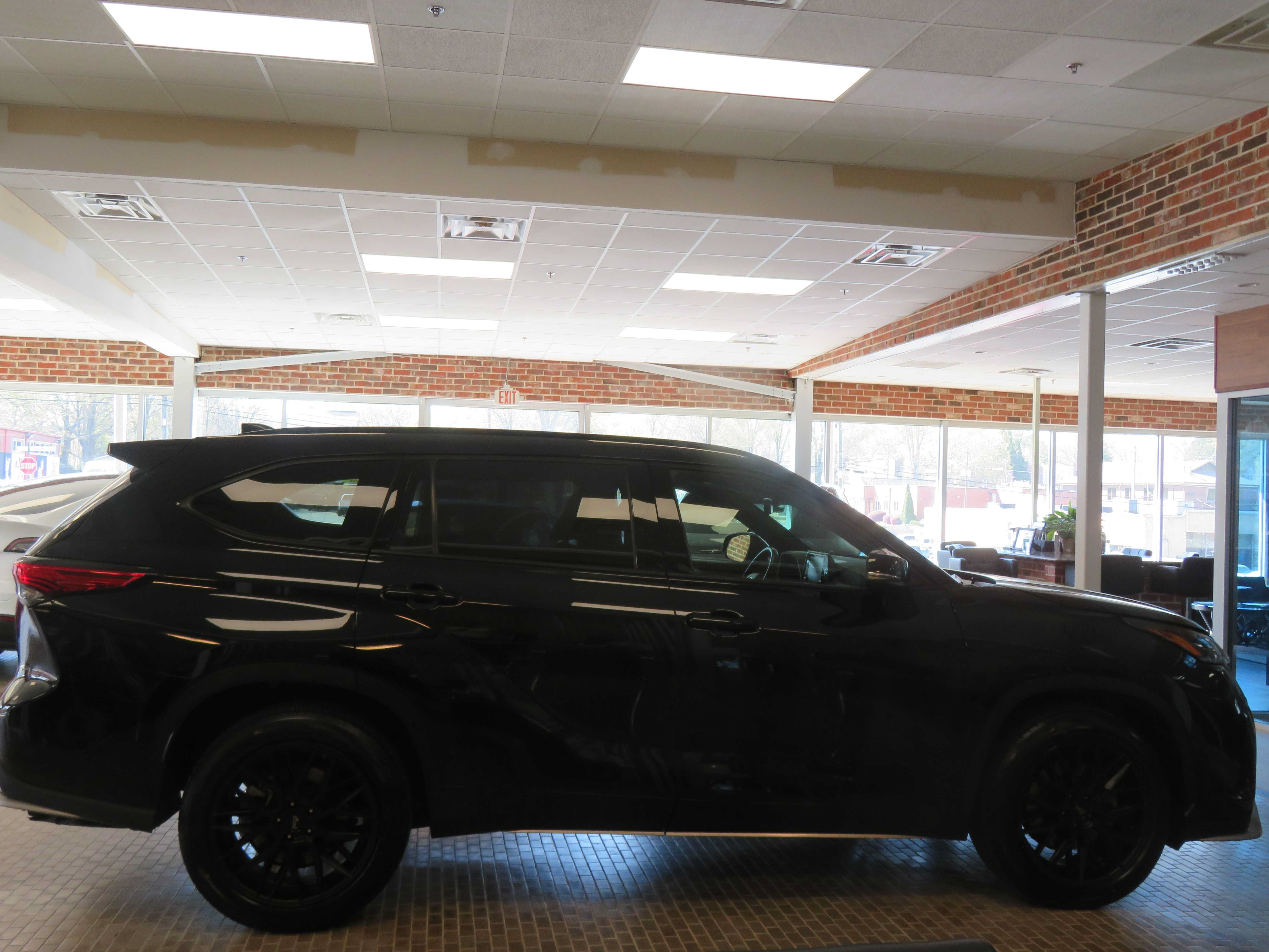 Used 2021 Toyota Highlander XSE AWD/4WD image 72