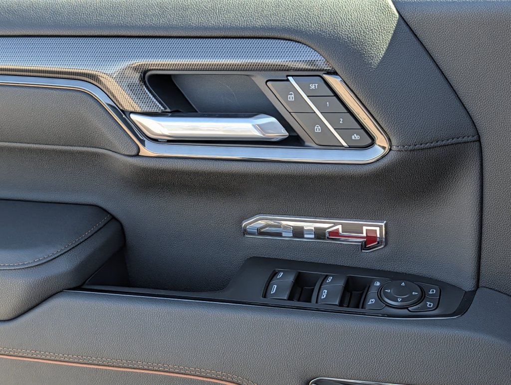 New 2026 GMC Sierra 1500 AT4 w/ AT4 Premium Package AWD/4WD image 23