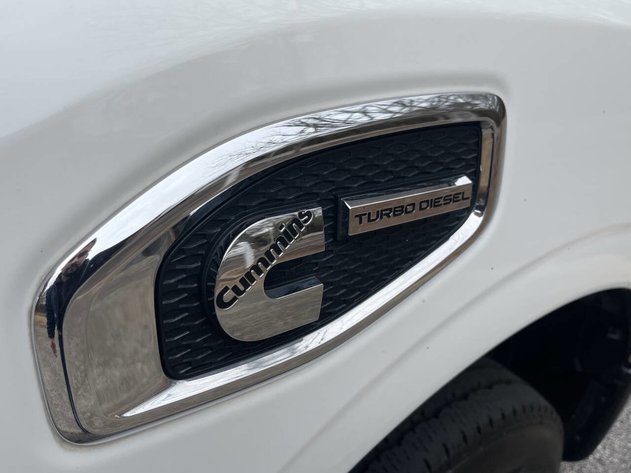 Used 2017 Nissan Titan S image 16