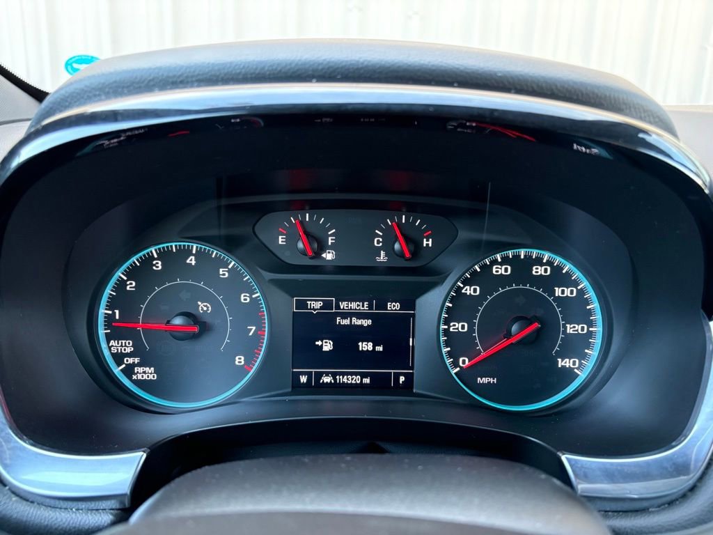 Used 2022 Chevrolet Traverse LT FWD image 25