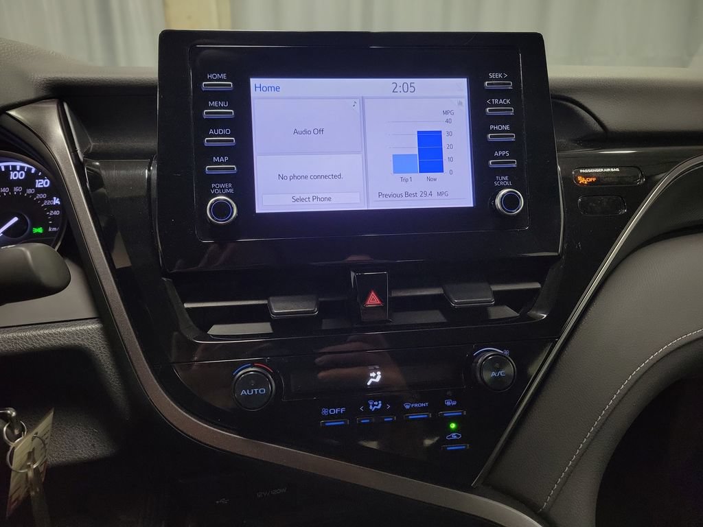 Used 2024 Toyota Camry SE FWD image 17