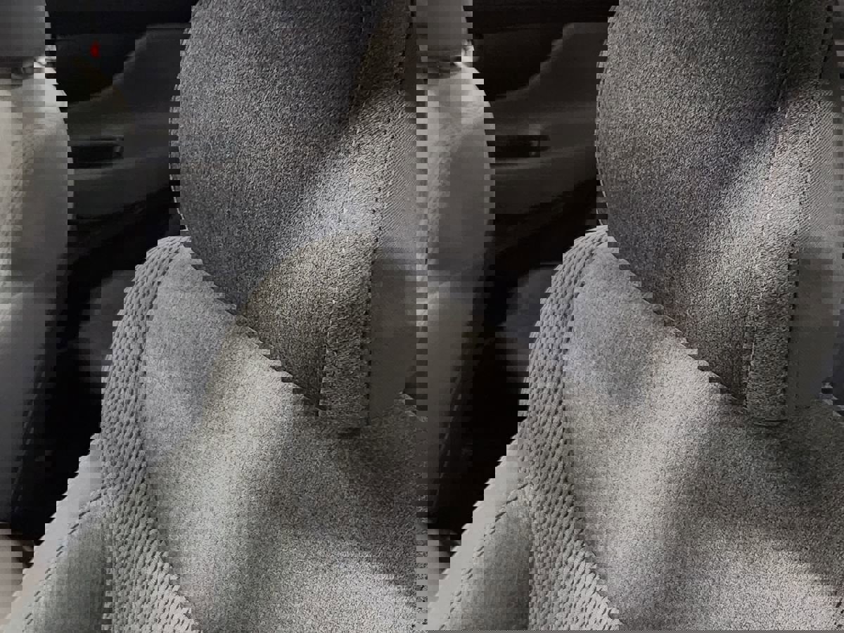 Used 2019 Hyundai Santa Fe SE image 32