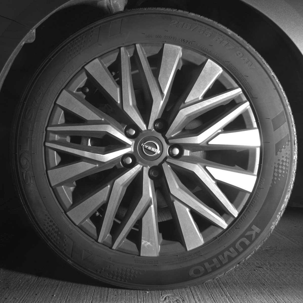 Used 2025 Nissan Altima 2.5 SV image 12