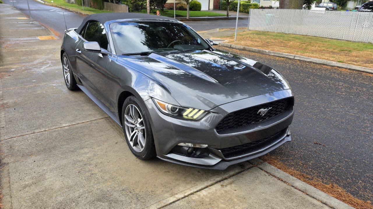 Used 2016 Ford Mustang Premium RWD image 3