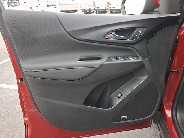 Used 2022 Chevrolet Equinox RS w/ RS Leather Package image 12