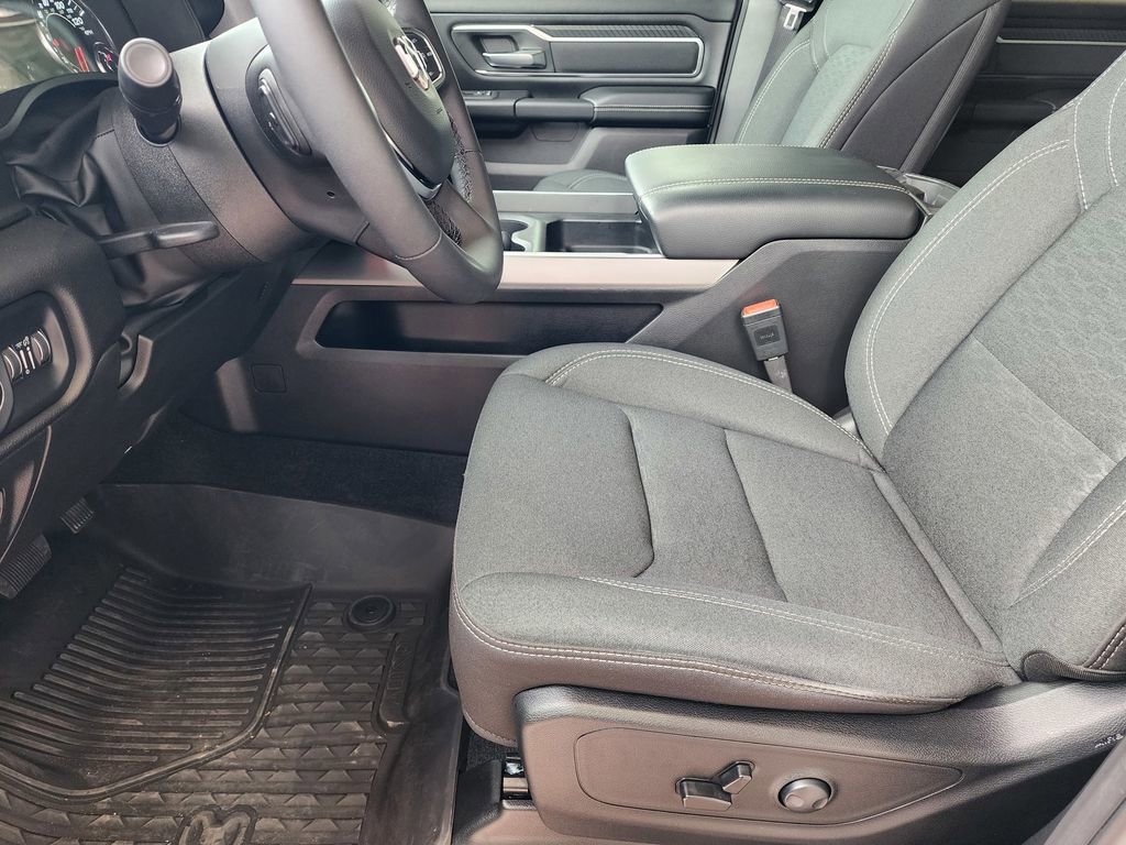 Used 2025 RAM 1500 Big Horn image 25