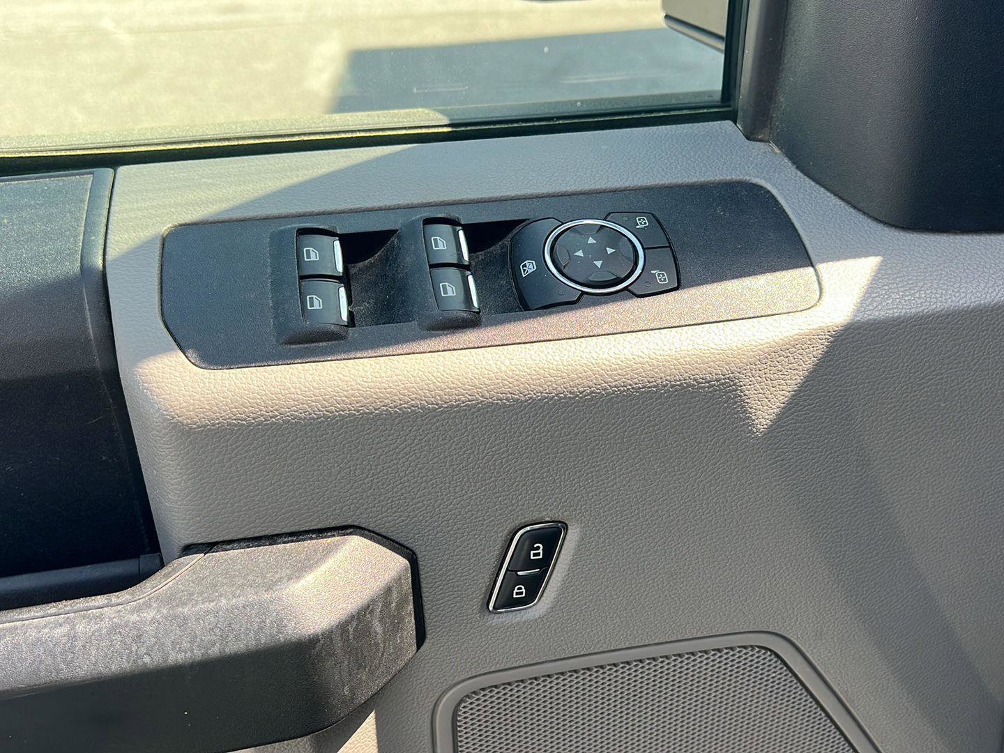 Used 2019 Ford F350 XL w/ Power Equipment Group image 29