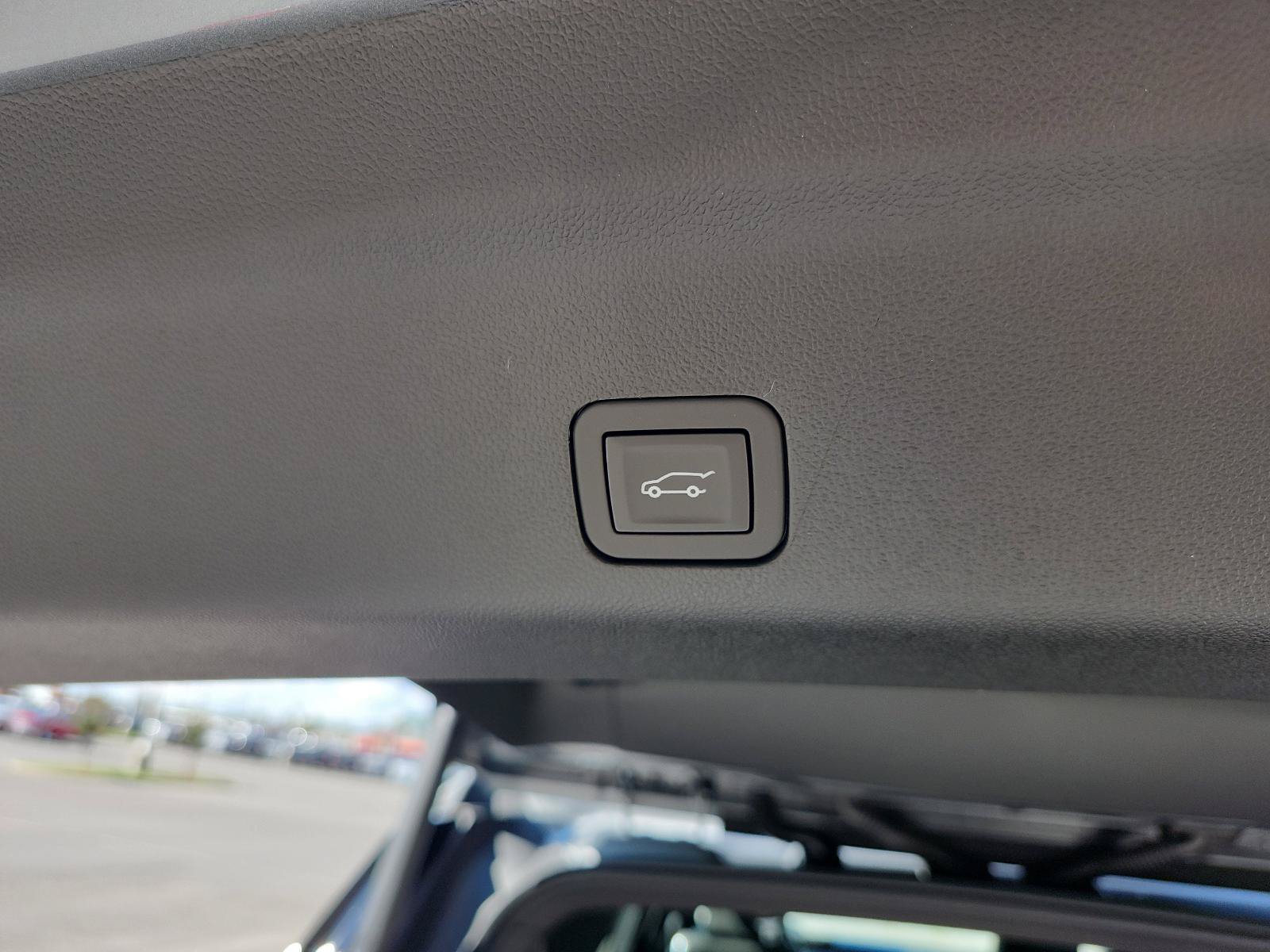 New 2026 GMC Yukon XL Denali AWD/4WD image 9