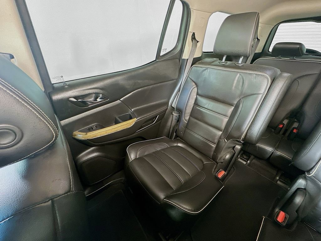 Used 2017 GMC Acadia Denali w/ Technology Package image 12