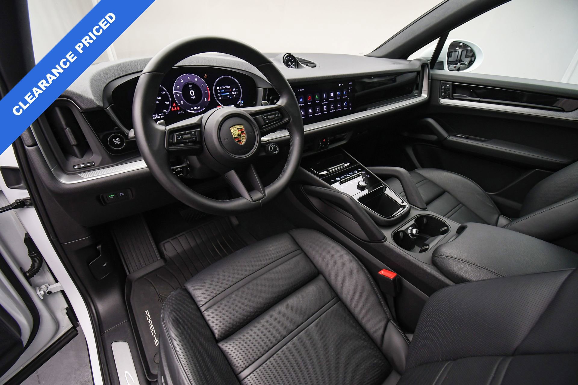 Used 2024 Porsche Cayenne Coupe image 12
