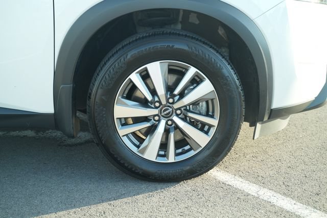 Used 2025 Nissan Pathfinder SL AWD/4WD image 47