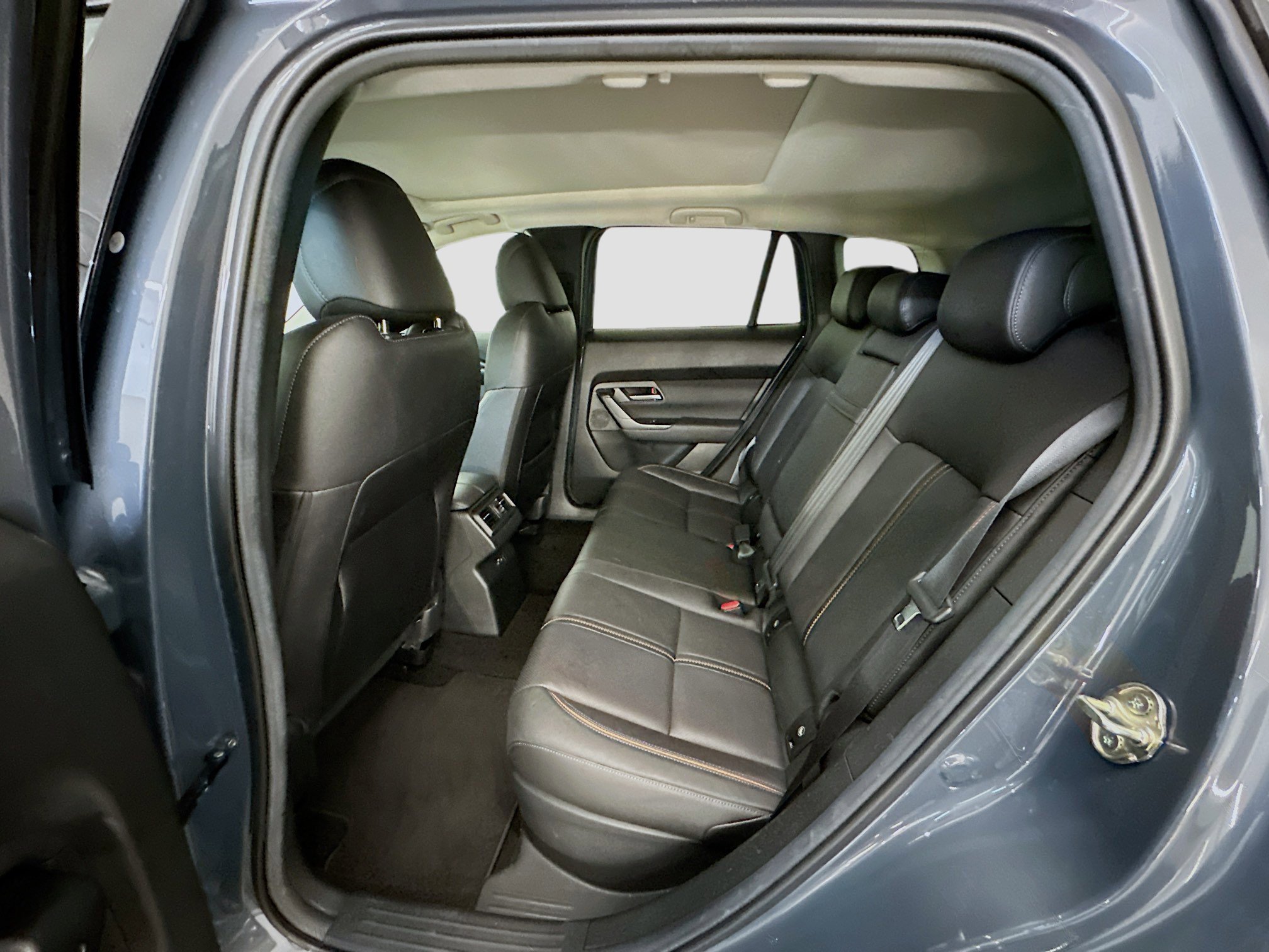 Used 2025 MAZDA CX-50 AWD 2.5 Hybrid w/ Premium Pkg image 30