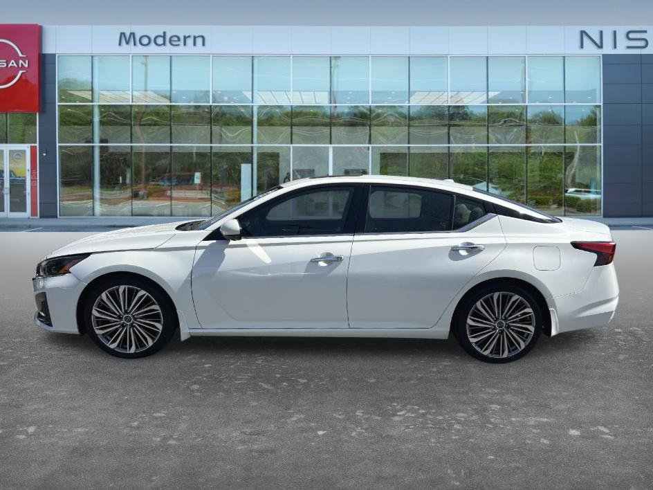 Certified 2023 Nissan Altima 2.5 SL FWD image 9