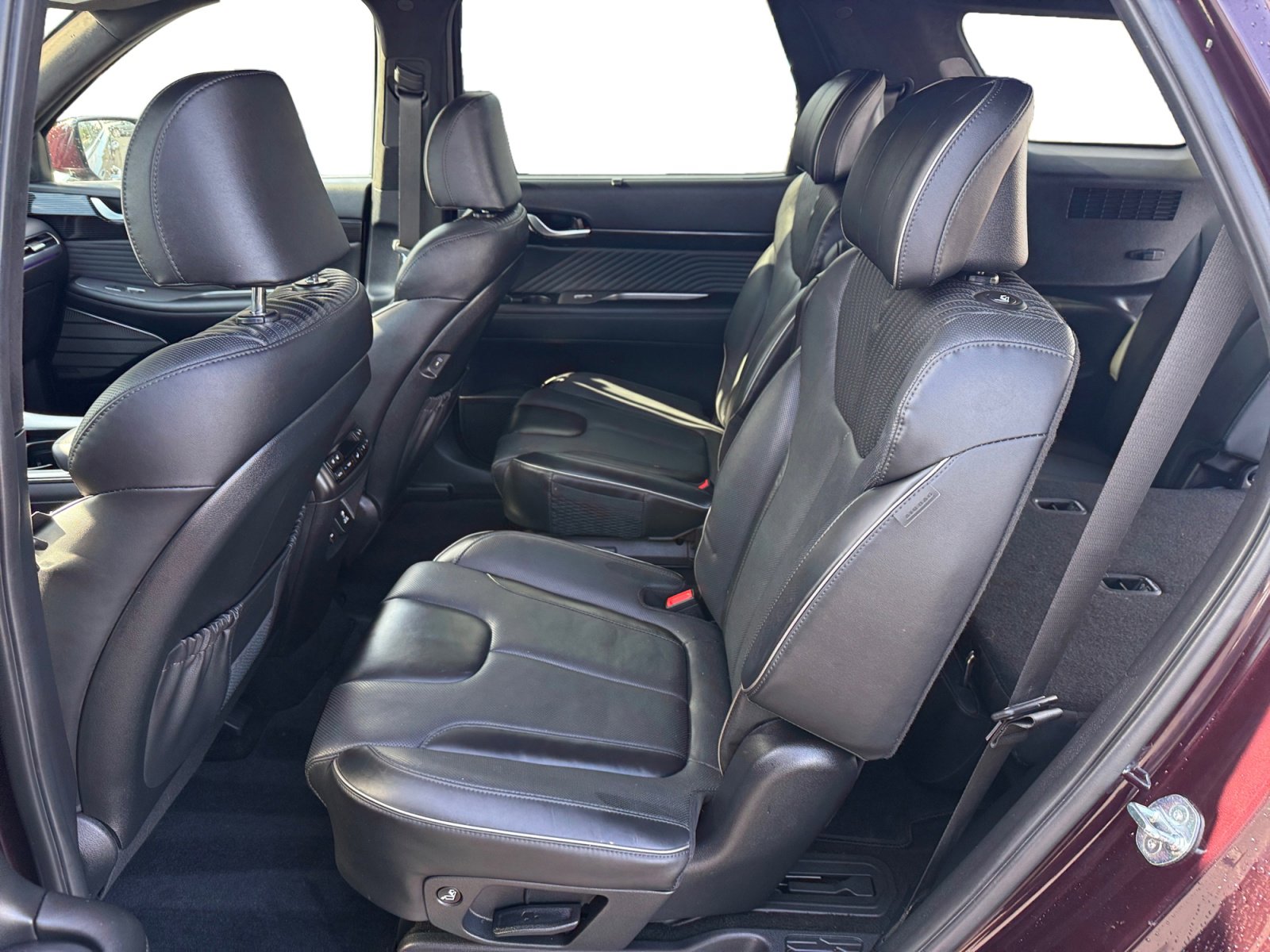 Used 2024 Hyundai Palisade Calligraphy image 16
